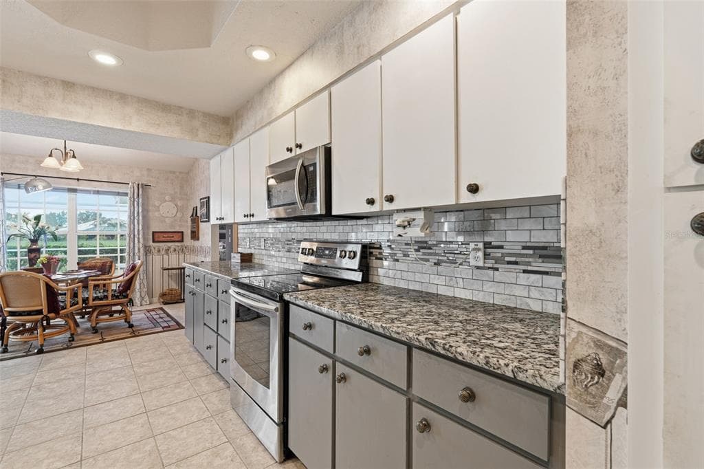 175 MARACAL WAY photo 16