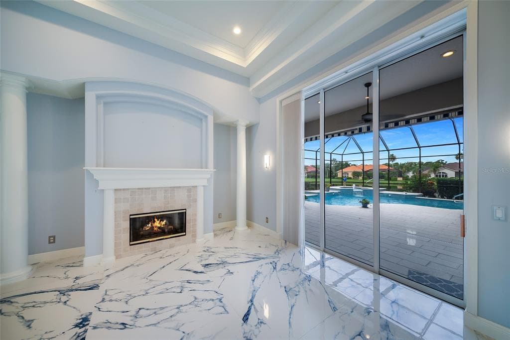 7920 ROYAL QUEENSLAND WAY photo 12