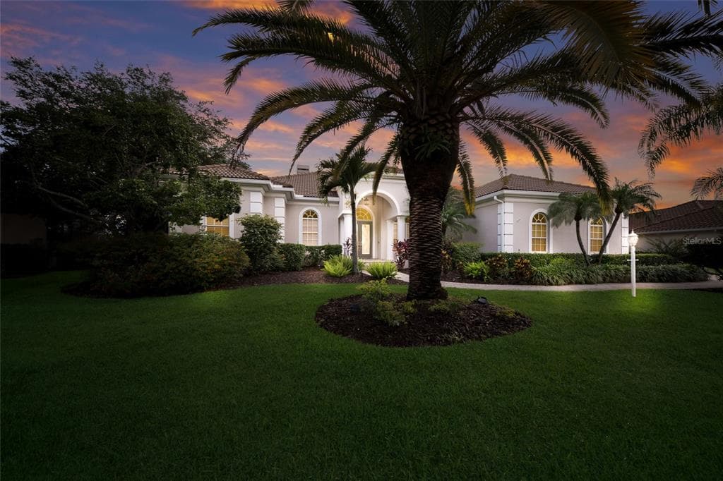 7920 ROYAL QUEENSLAND WAY photo 3
