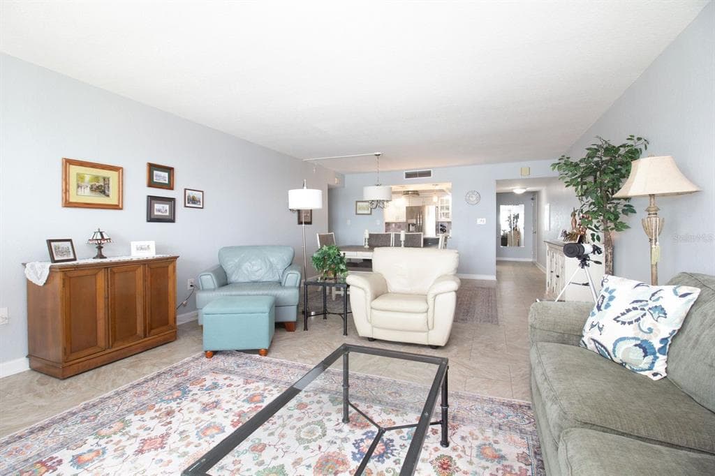 17920 GULF BOULEVARD 301 photo 3