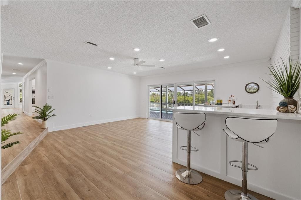 5623 HULL COURT photo 9