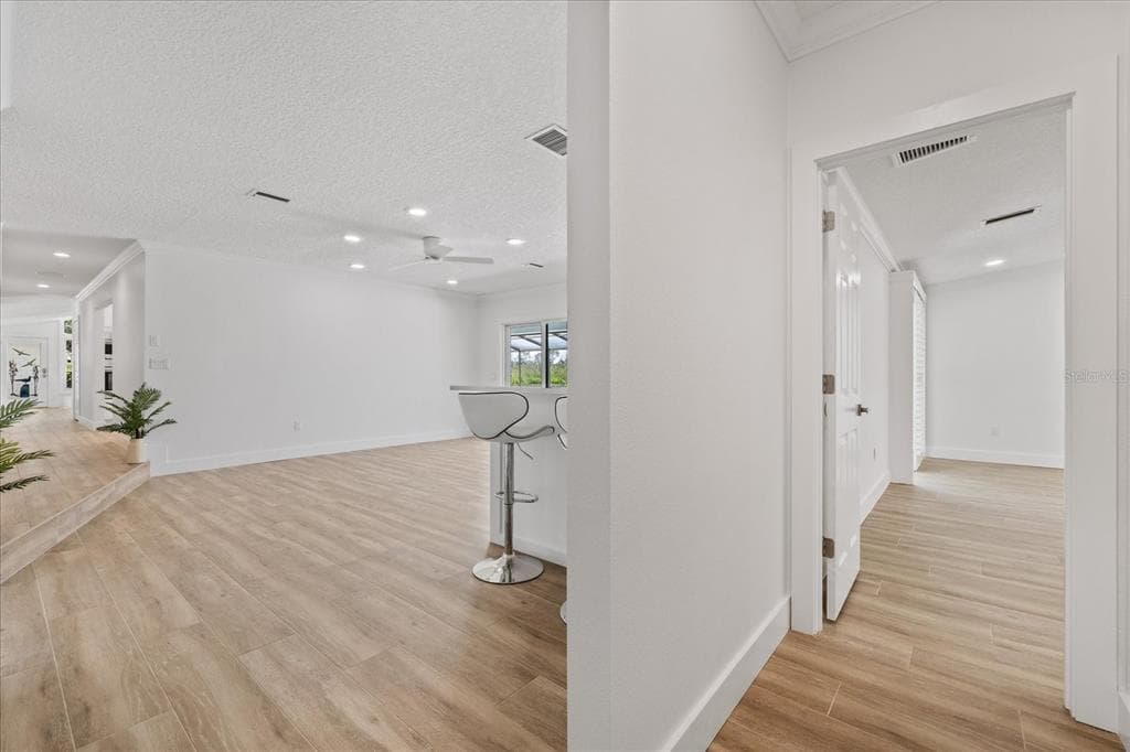 5623 HULL COURT photo 11