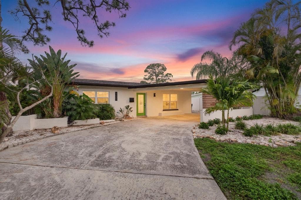 4800 VENETIAN BOULEVARD NE photo 7