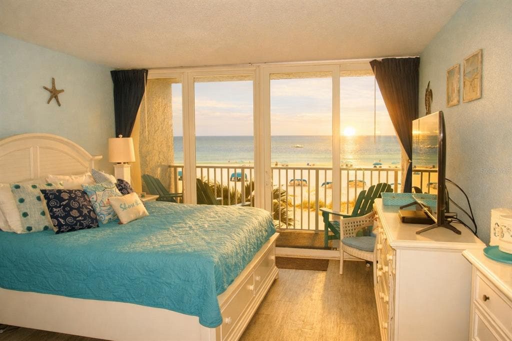 9980 GULF BOULEVARD 318 photo 15