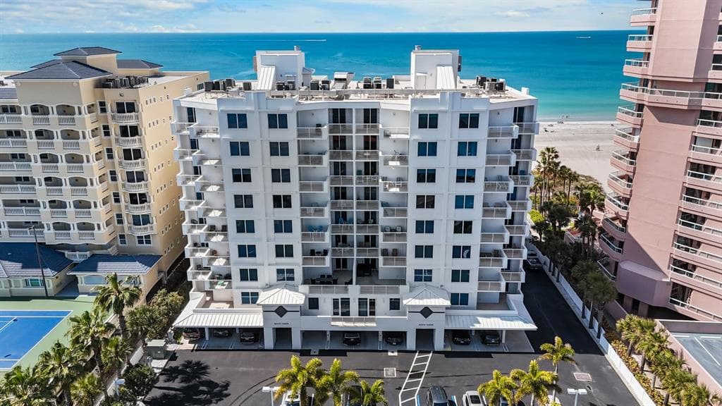 1350 GULF BOULEVARD 901 photo 1