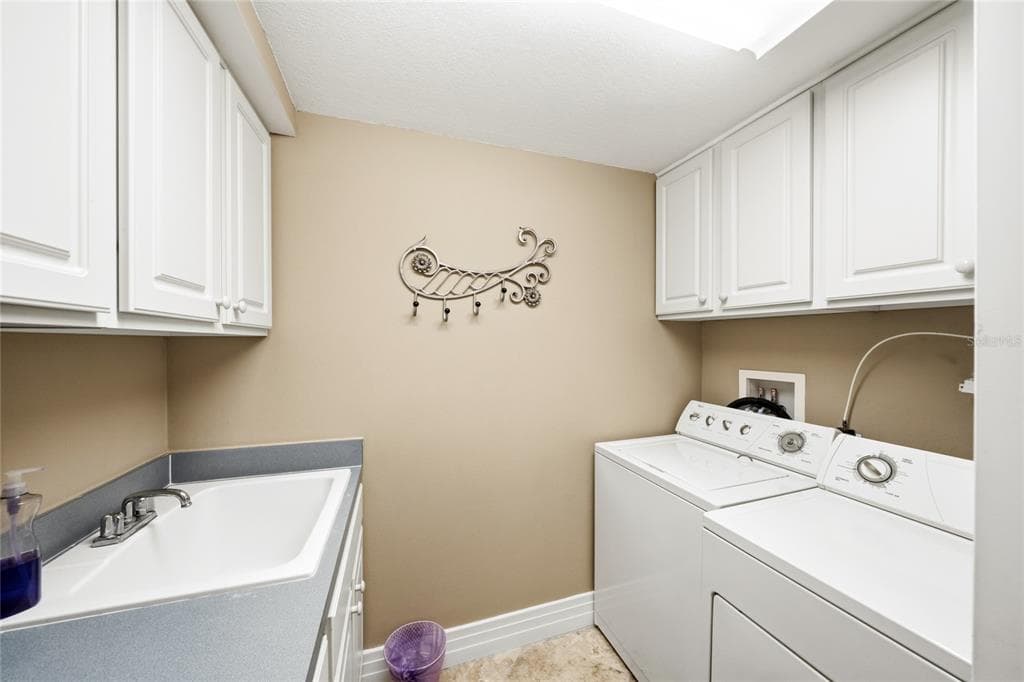 1350 GULF BOULEVARD 901 photo 20
