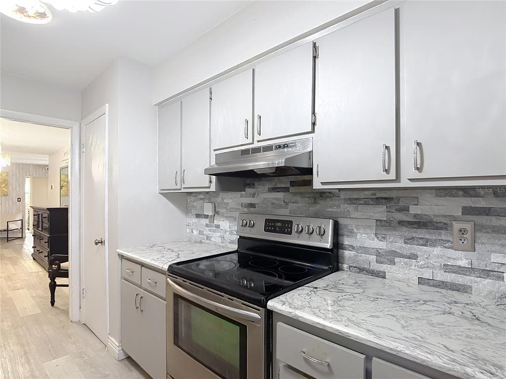 331 BAY STREET photo 13