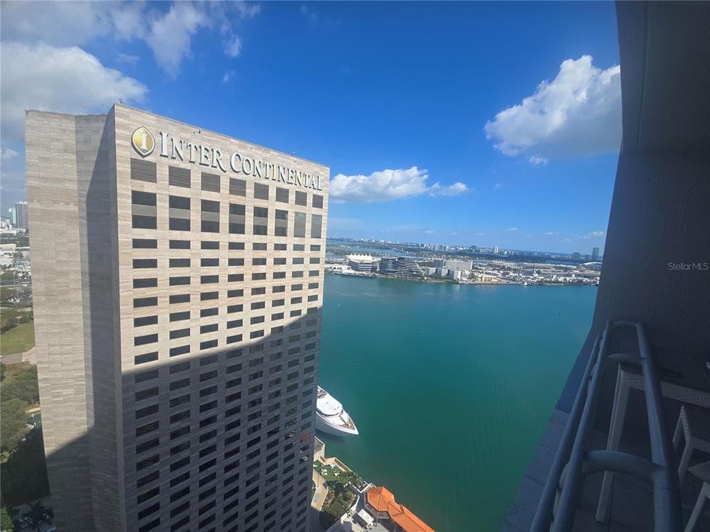 335 S BISCAYNE BOULEVARD 3400 photo 6