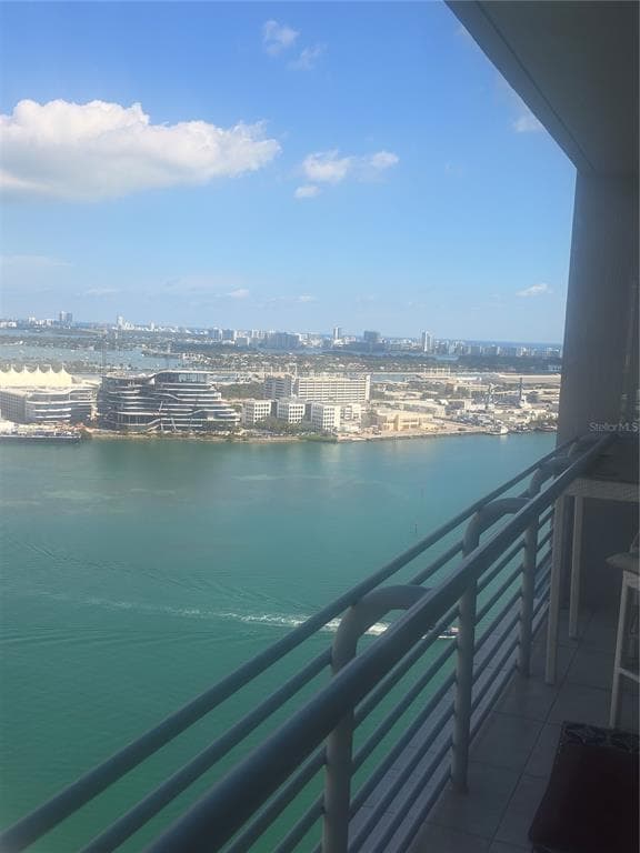 335 S BISCAYNE BOULEVARD 3400 photo 5