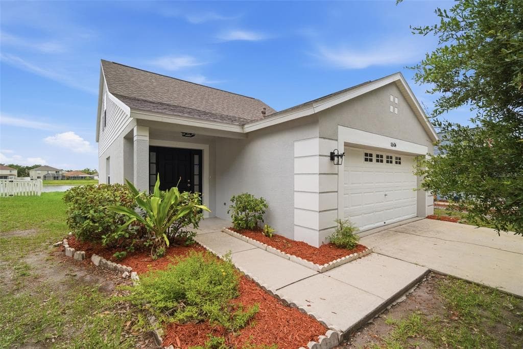 10604 LAKESIDE VISTA DRIVE photo 1