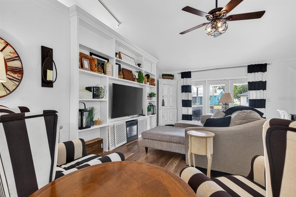 16 CITRUS DRIVE photo 6