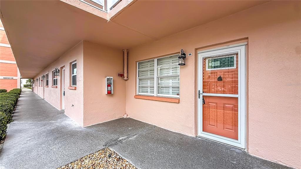 6025 SHORE BOULEVARD S 106 photo 2