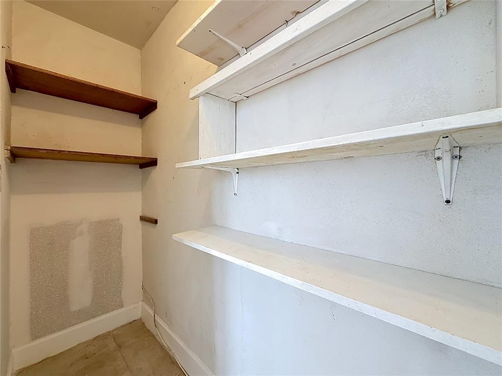 6025 SHORE BOULEVARD S 106 photo 20