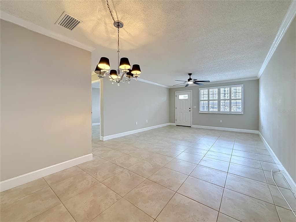 6025 SHORE BOULEVARD S 106 photo 11