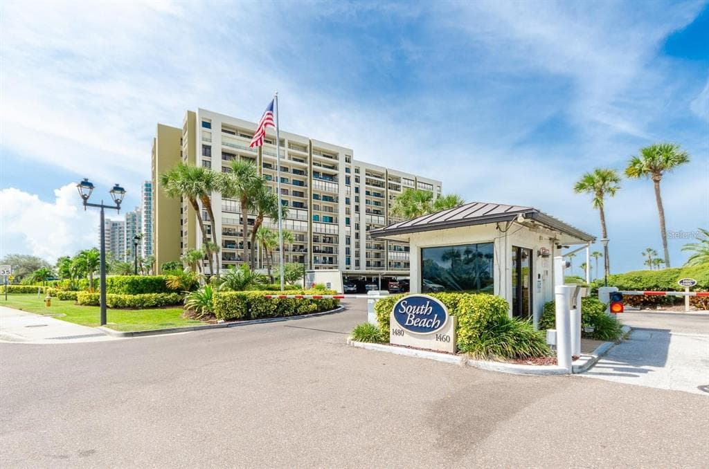 1480 GULF BOULEVARD 712 photo 6