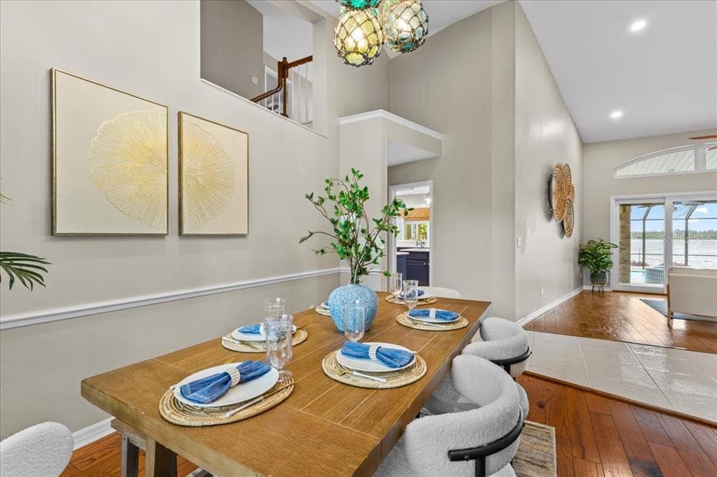1589 MARY LANE photo 10