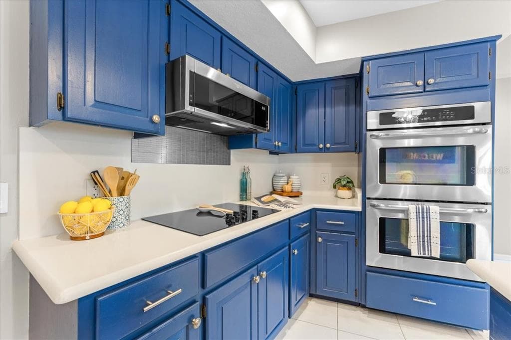 1589 MARY LANE photo 25