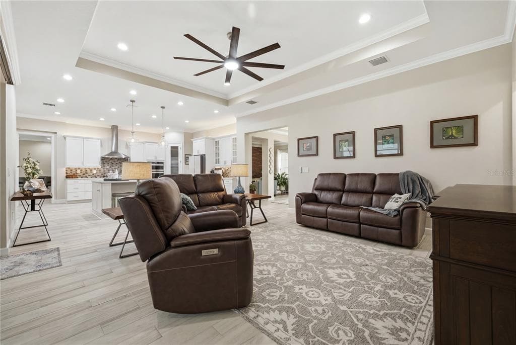 5315 SAN REMO CIRCLE photo 10