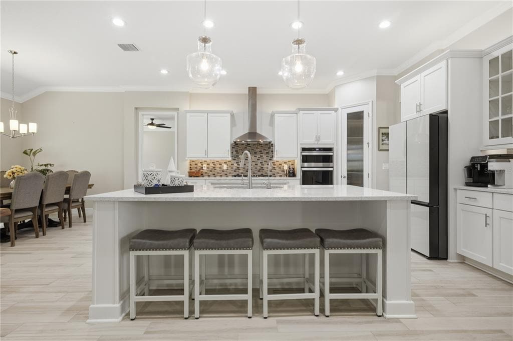 5315 SAN REMO CIRCLE photo 14