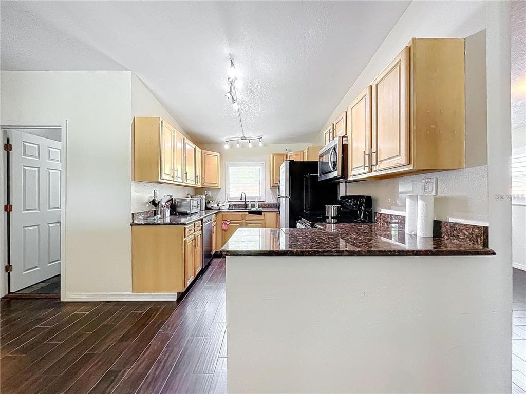 33 S ORTMAN DRIVE photo 14