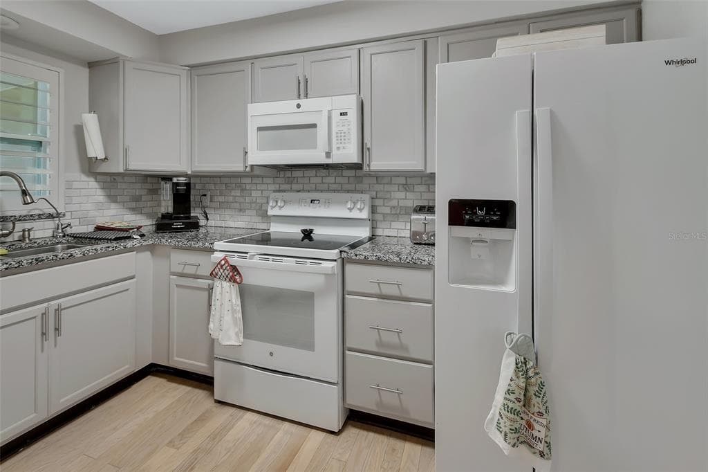1610 JUNO TRAIL photo 9