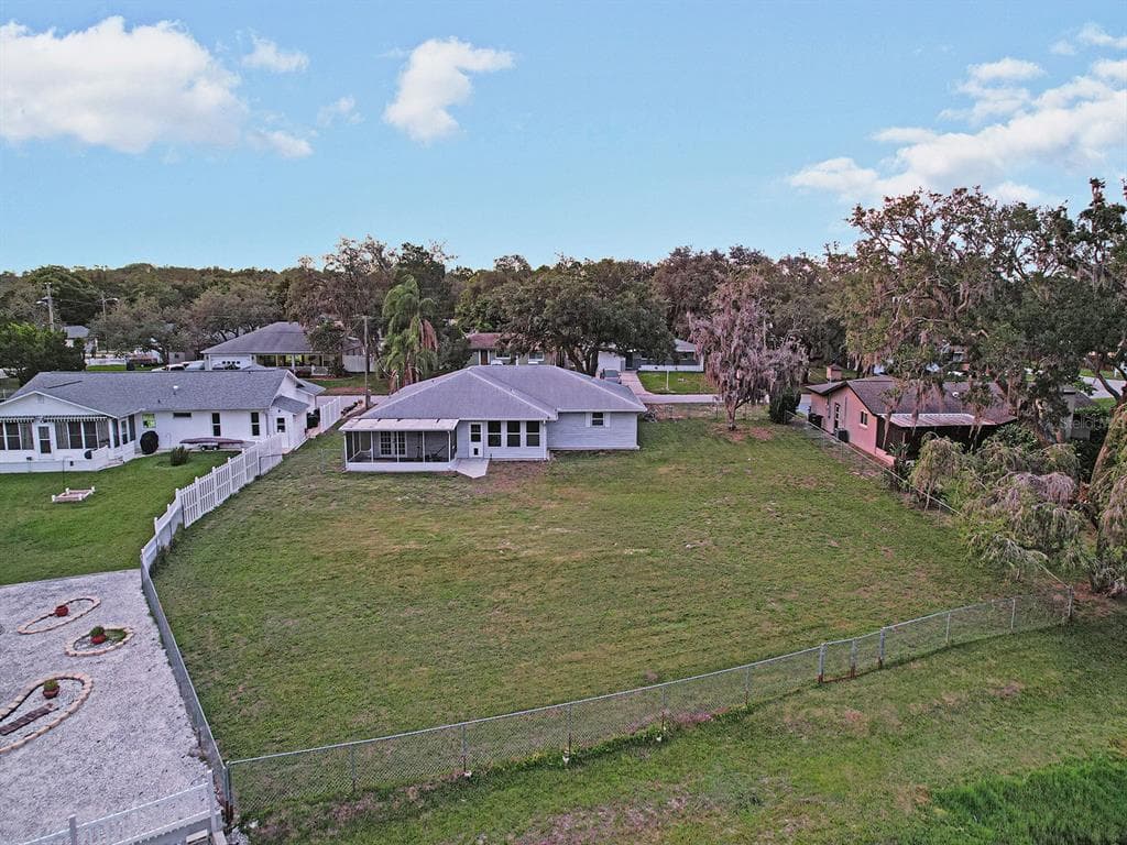 8310 LIMAN DRIVE photo 2