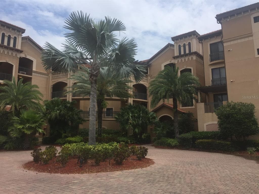 88 VIVANTE BOULEVARD 205 photo 2