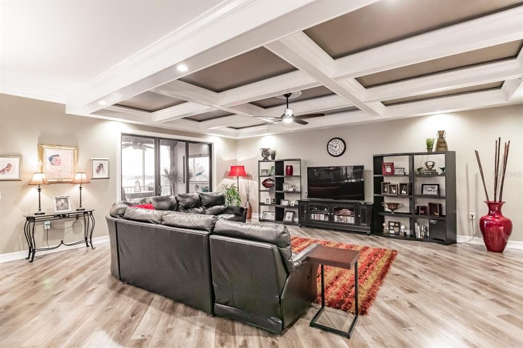88 VIVANTE BOULEVARD 205 photo 6