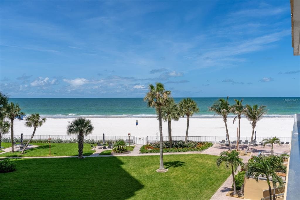 17920 GULF BOULEVARD 302 photo 22