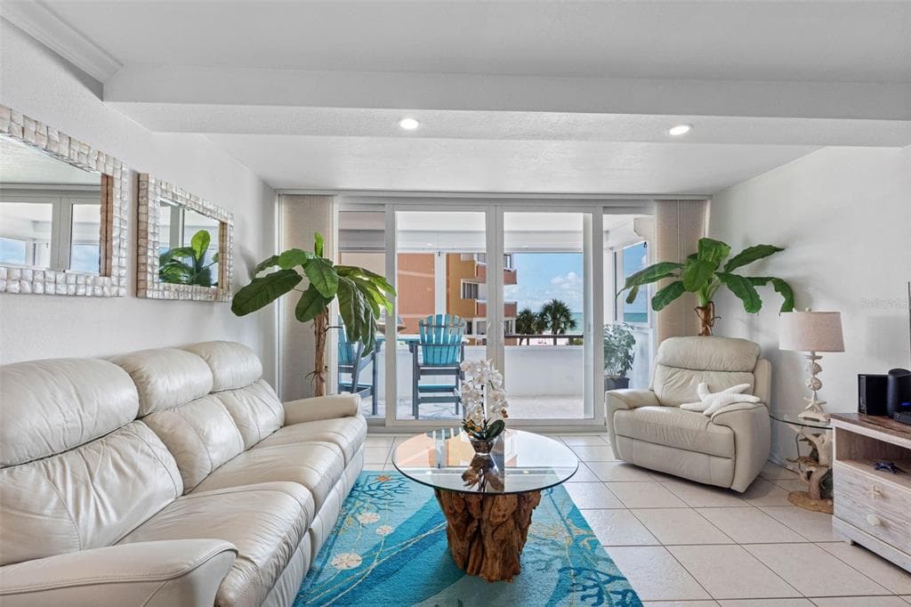 17920 GULF BOULEVARD 302 photo 4