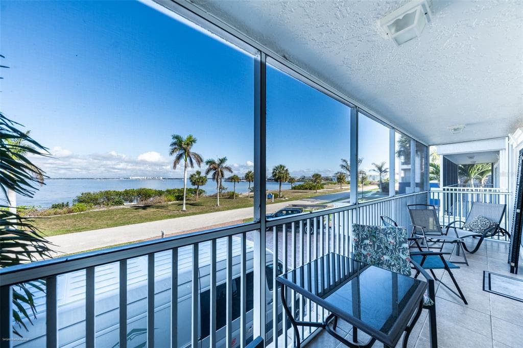 1477 PARK BEACH CIRCLE 11 photo 3