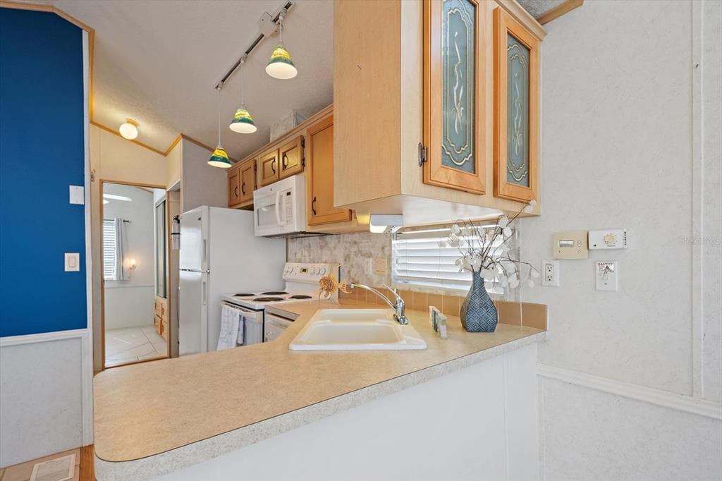 108 BAHIA DRIVE photo 17