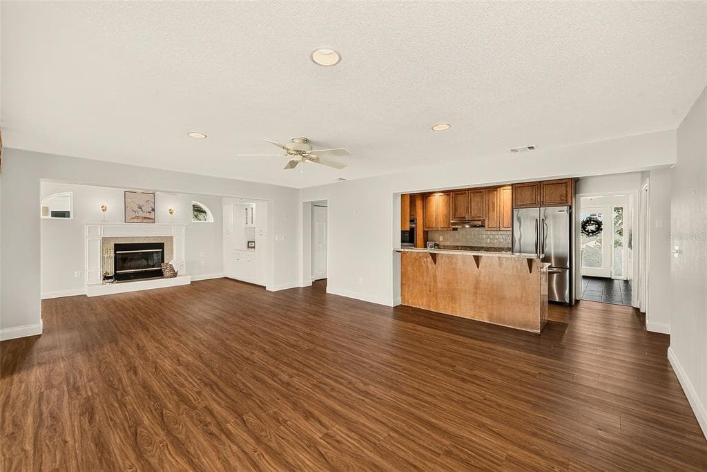 513 HARBOR DRIVE N photo 13