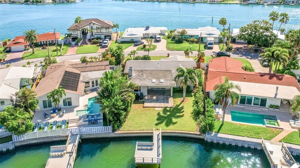 513 HARBOR DRIVE N photo 4