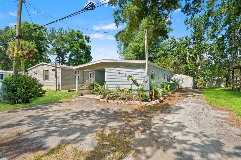 6380 RICHARD DRIVE photo 2