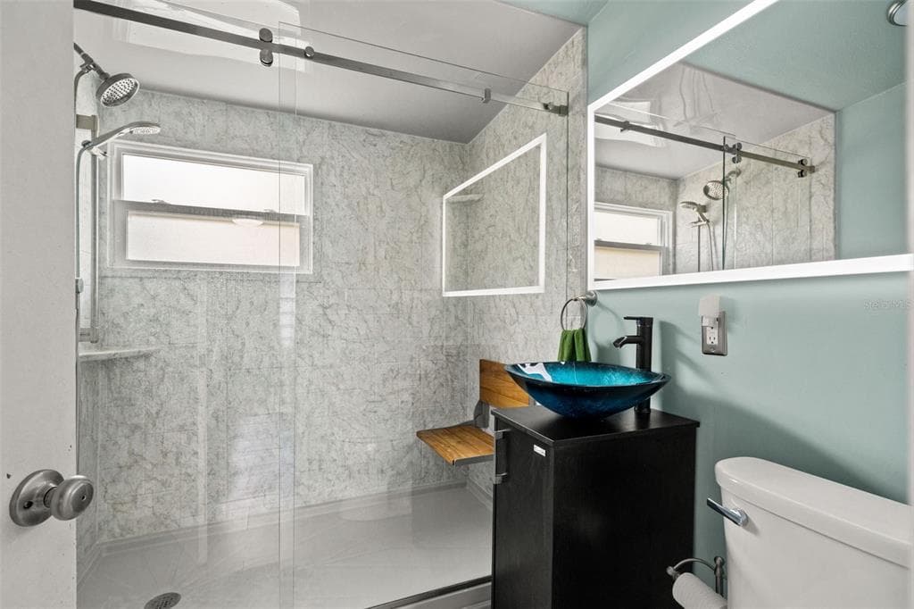 6380 RICHARD DRIVE photo 20