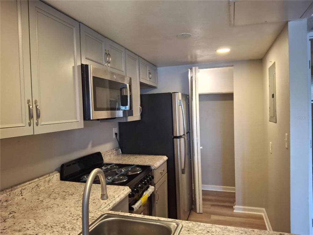 622 ORANGE DRIVE 232 photo 8
