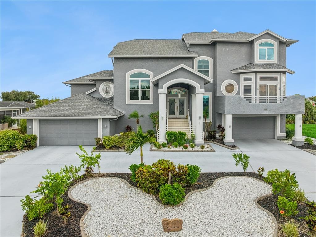 807 CHIPAWAY DRIVE 2