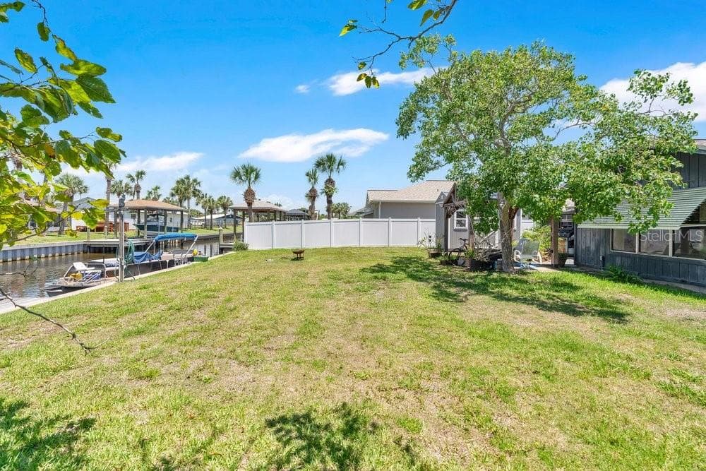 147 LANTANA AVENUE photo 21
