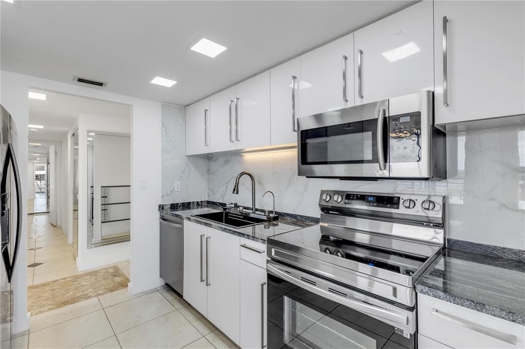 2900 N ATLANTIC AVENUE 2106 photo 7
