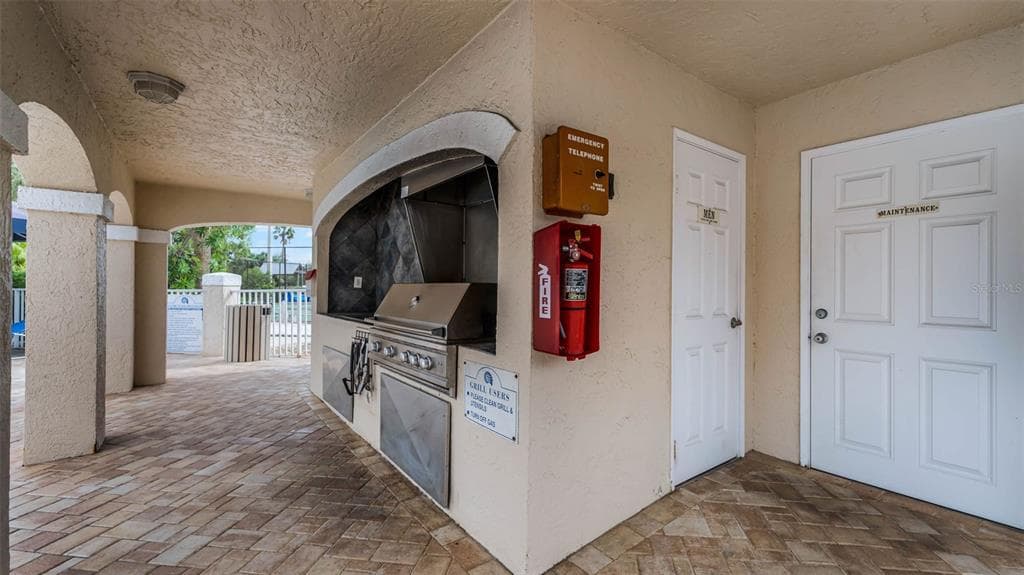 426 BOUCHELLE DRIVE 101 photo 25