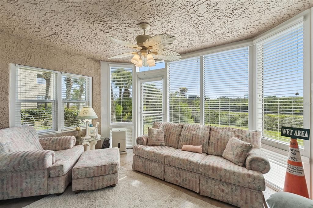 426 BOUCHELLE DRIVE 101 photo 21