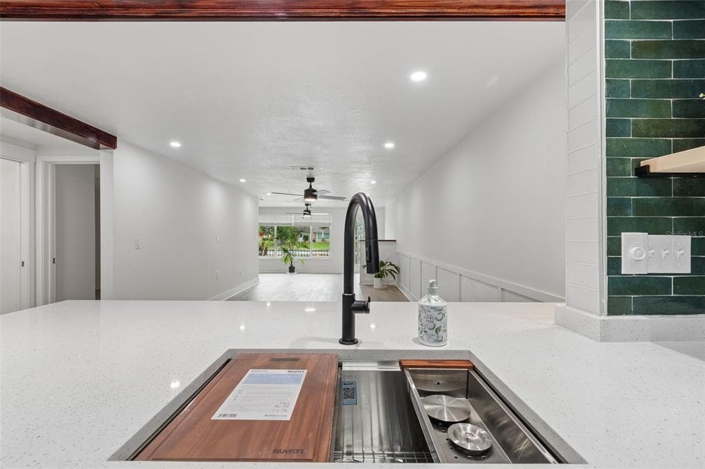 4368 SUMMERSUN DRIVE 4368 photo 16