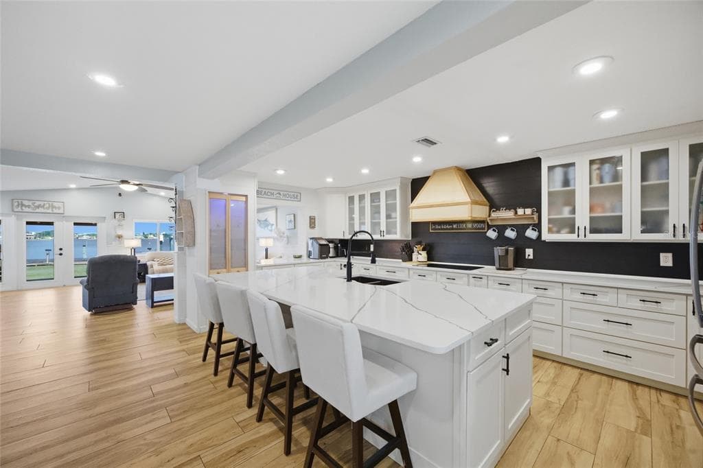 8211 HAYWARD LANE photo 3