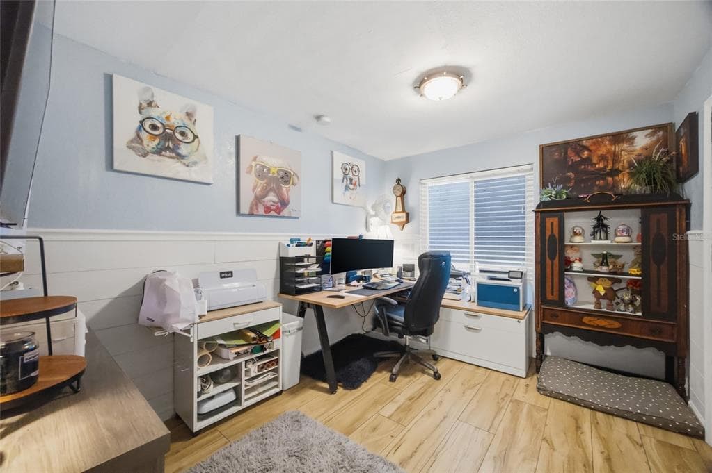 8211 HAYWARD LANE photo 14