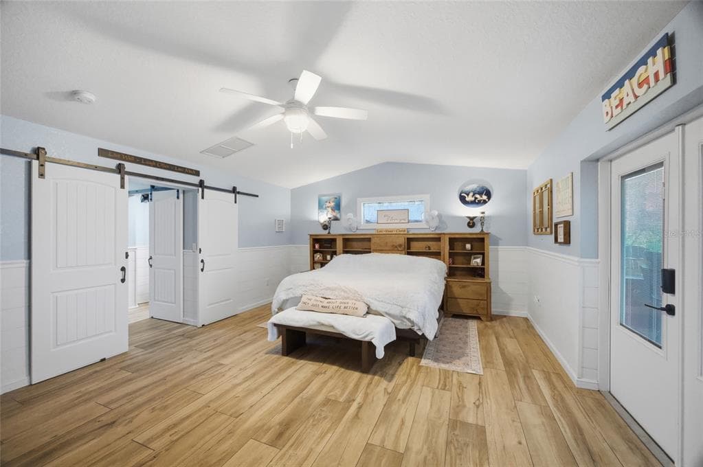 8211 HAYWARD LANE photo 8