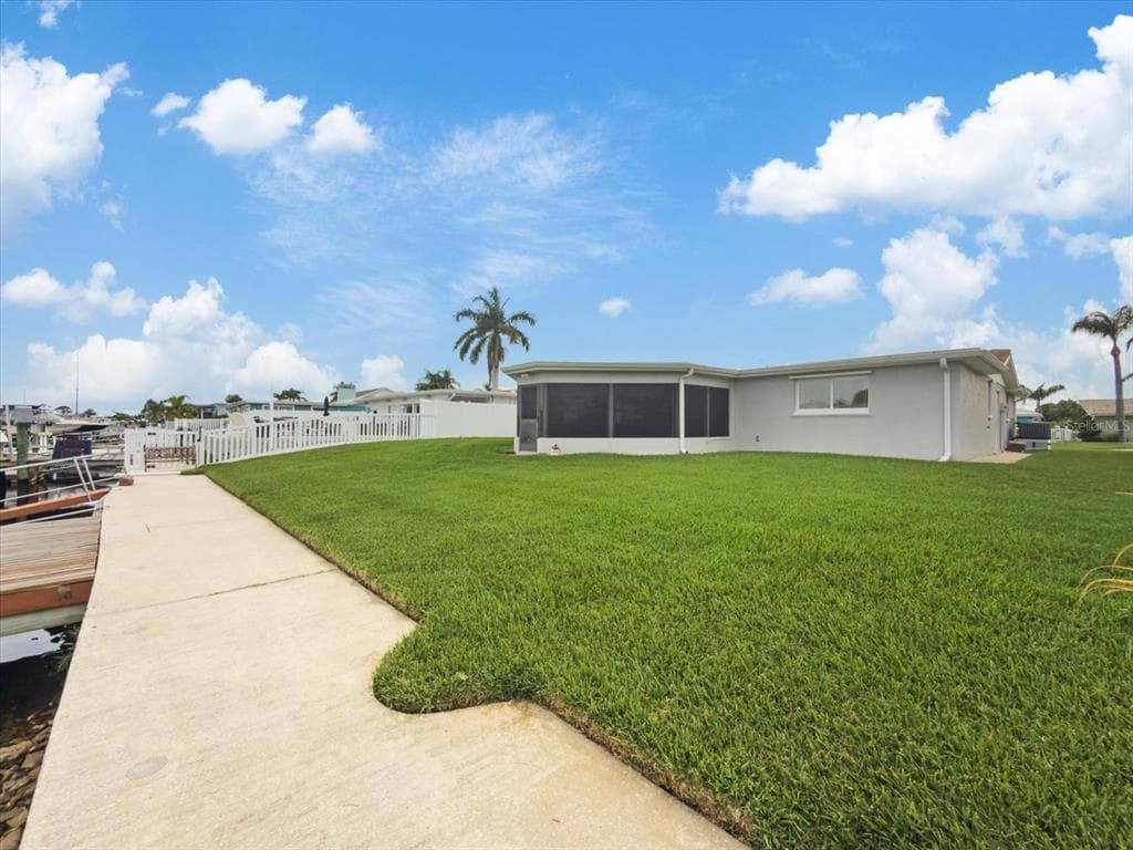 5008 DORY DRIVE photo 14