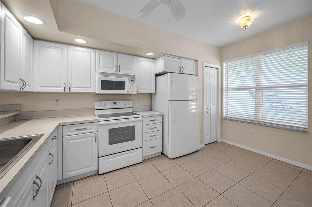 1400 WATER VIEW DRIVE W 104 photo 18