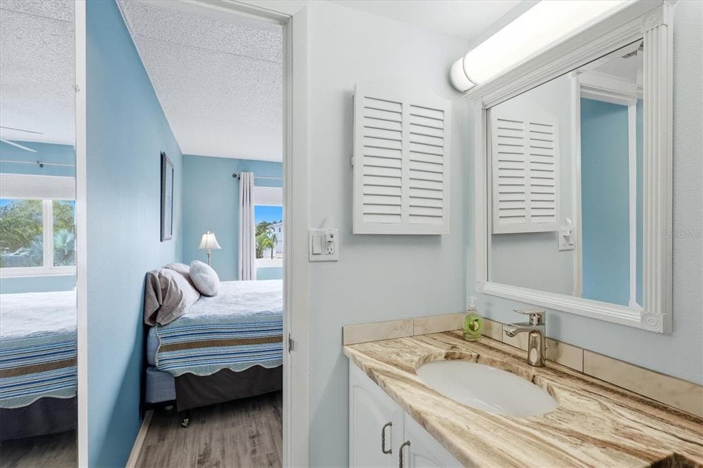 6470 HOLLYWOOD BOULEVARD 208 photo 13