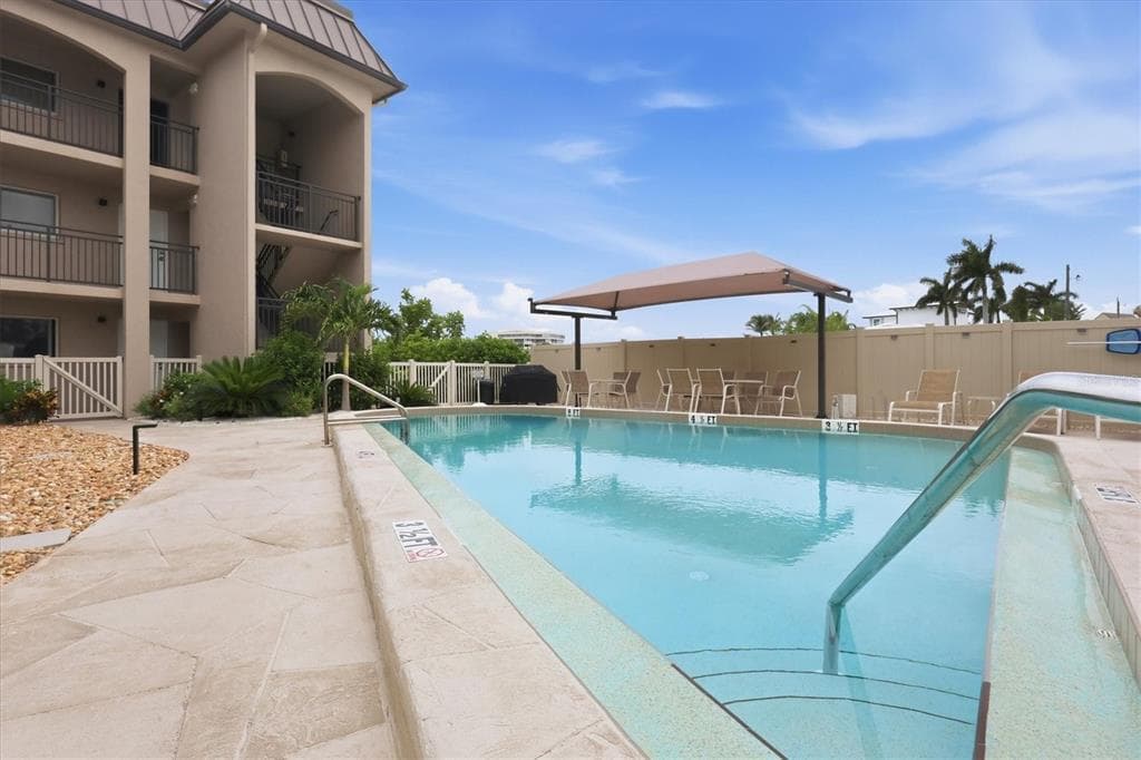 6470 HOLLYWOOD BOULEVARD 208 photo 22